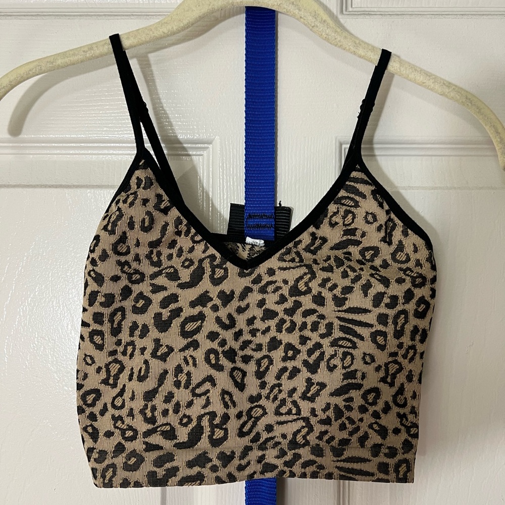Forever 21 leopard seamless crop top